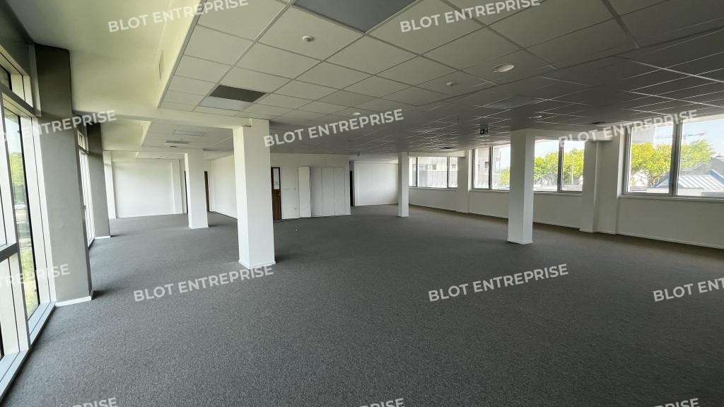 A louer bureaux 380m² R+1 à Rennes Cleunay