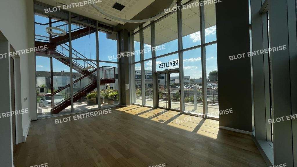A louer bureaux 106m² axe passant Rennes Cleunay