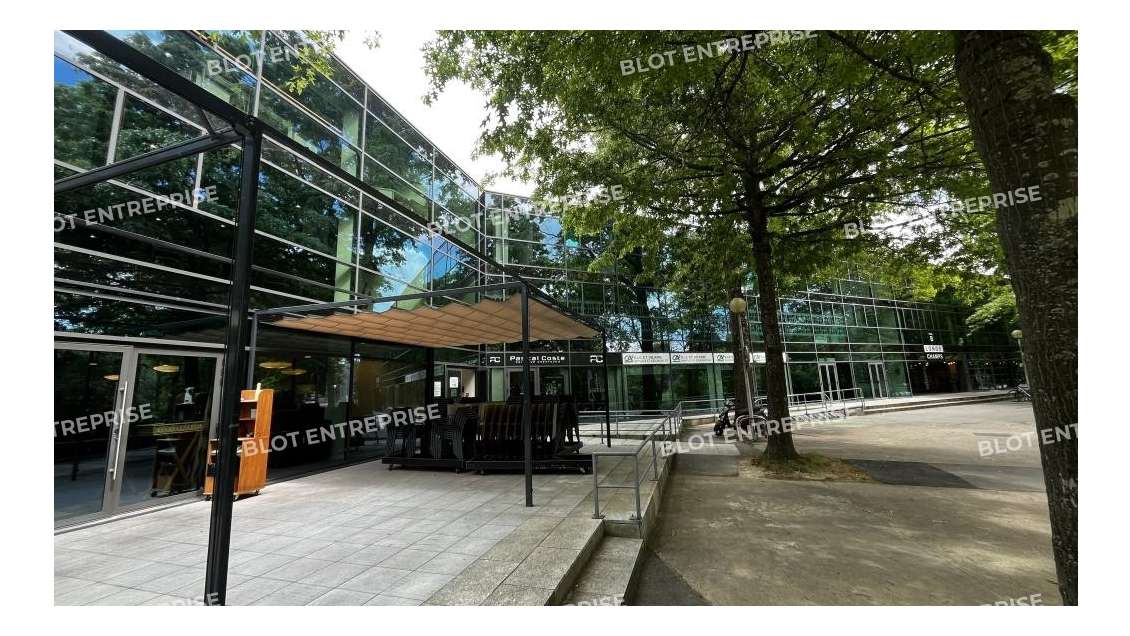 A louer bureaux 103m² Rennes Longchamps