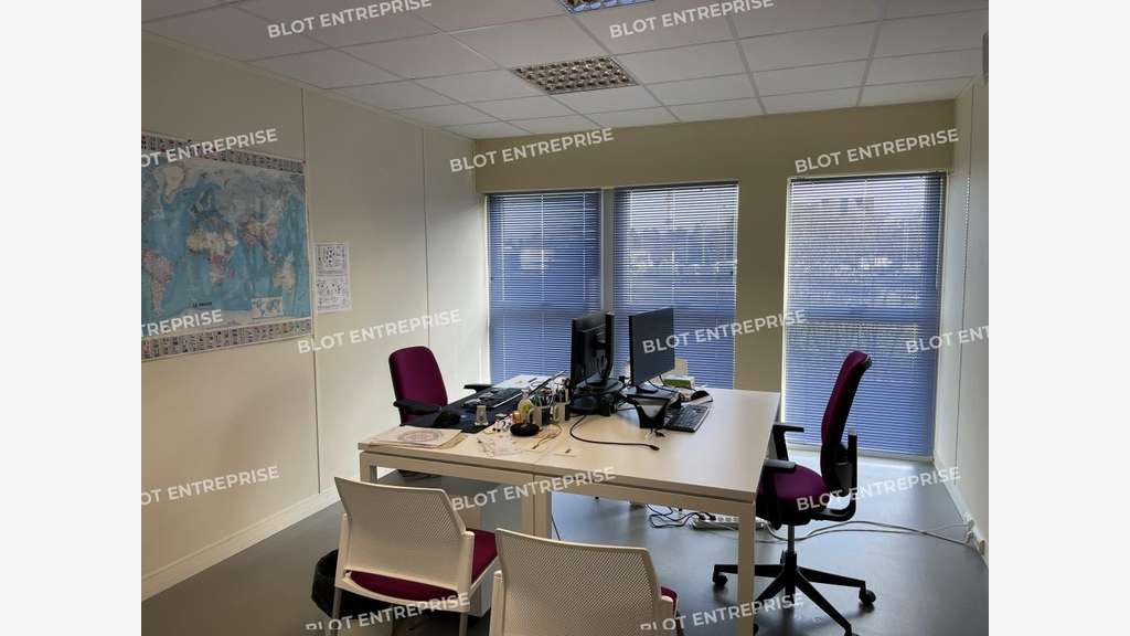 A louer bureaux 273m² au Nord-Est de Rennes