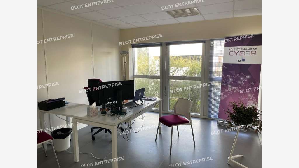 A louer bureaux 273m² au Nord-Est de Rennes