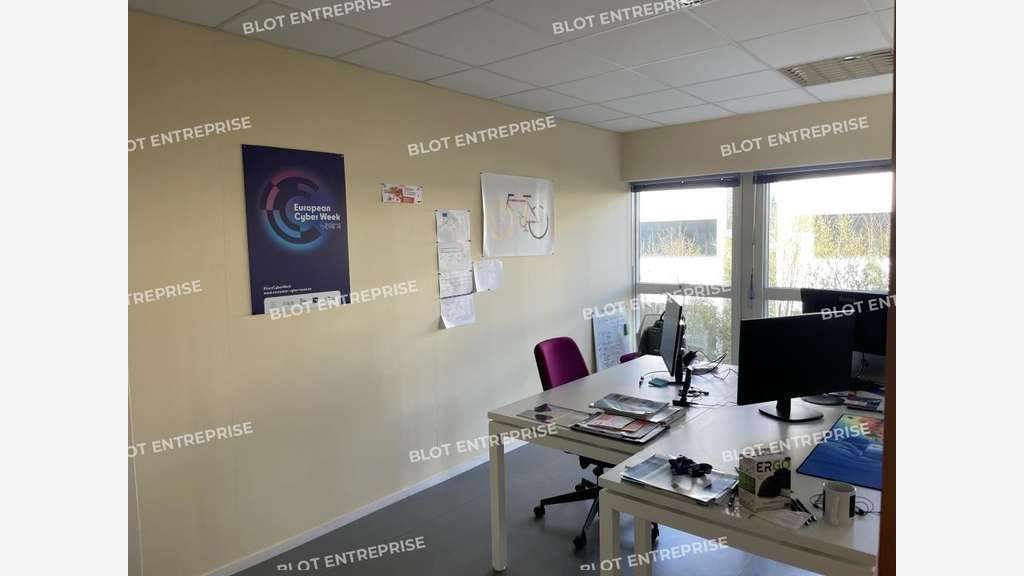 A louer bureaux 273m² au Nord-Est de Rennes