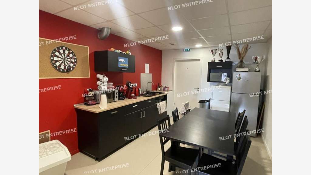 A louer bureaux 355m² ERP PMR à Rennes