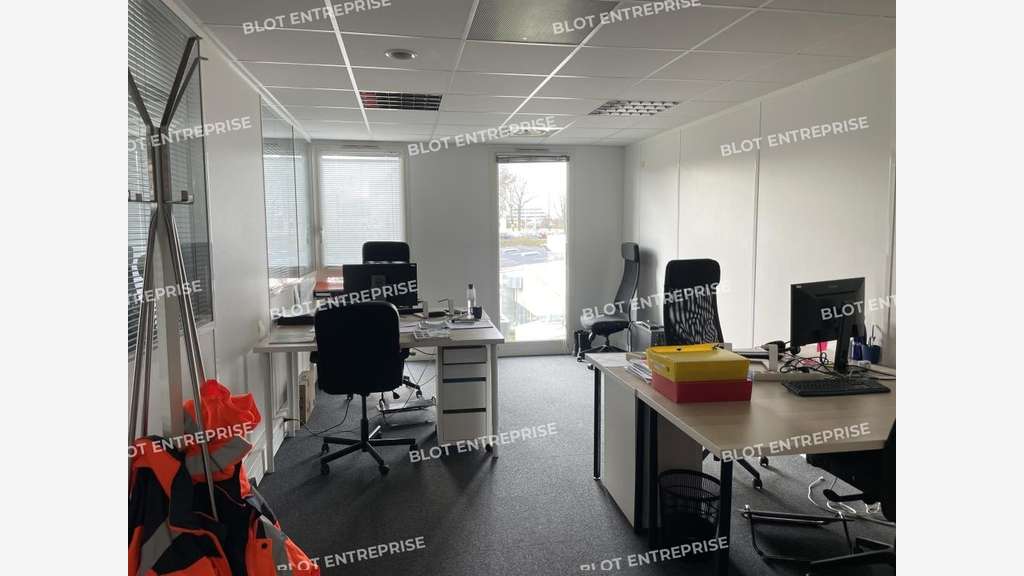 A louer bureaux 355m² ERP PMR à Rennes