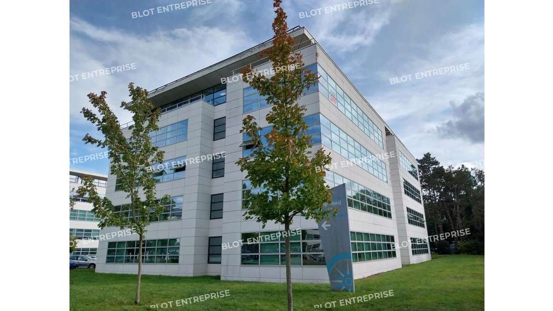 A louer bureaux 644m² à Rennes Parc Cap Nord