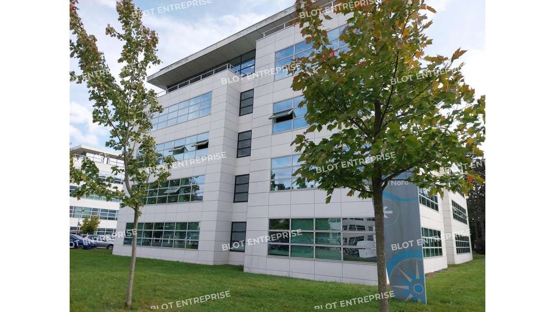 A louer bureaux 475m² RDC à Rennes Cap Nord