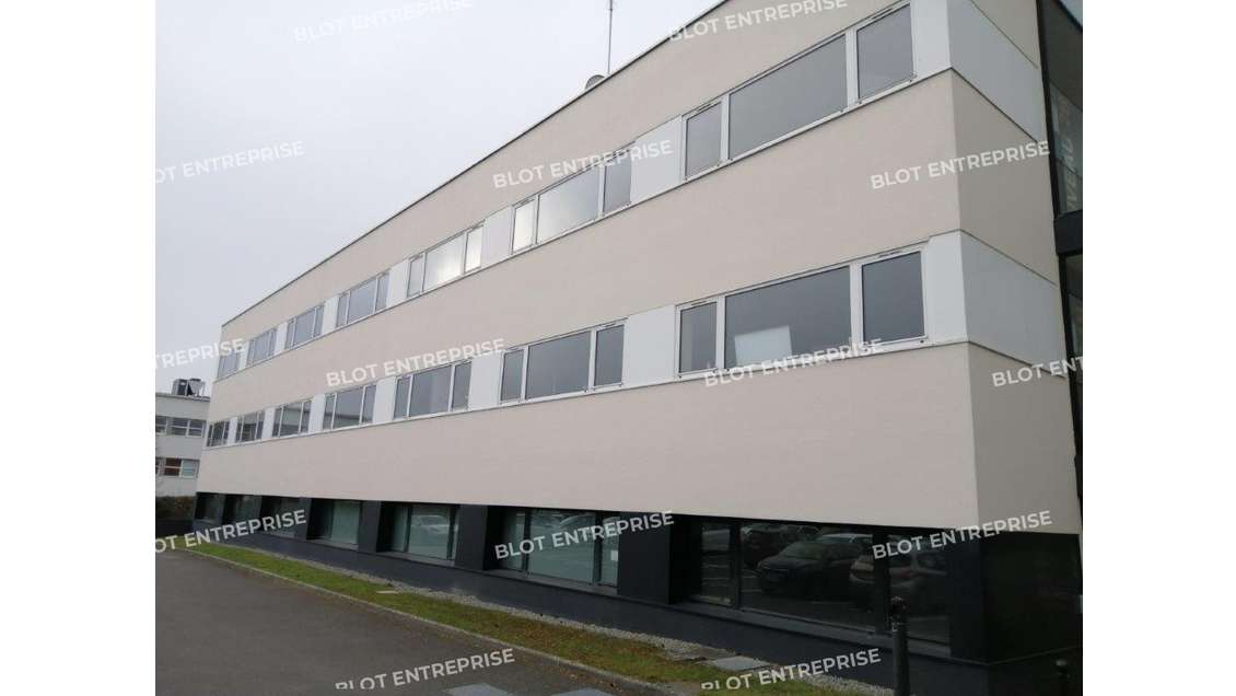 A louer bureaux 398m² R+1 à Rennes Champeaux