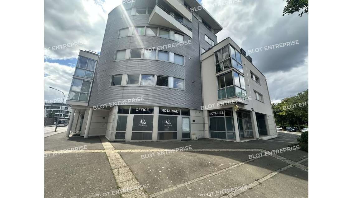 A louer bureaux 72m² belle visibilité à Rennes