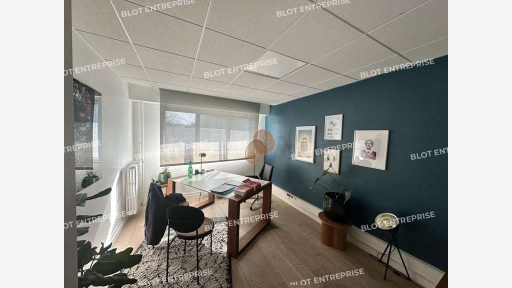 A louer bureaux 82m² à Rennes centre-ville
