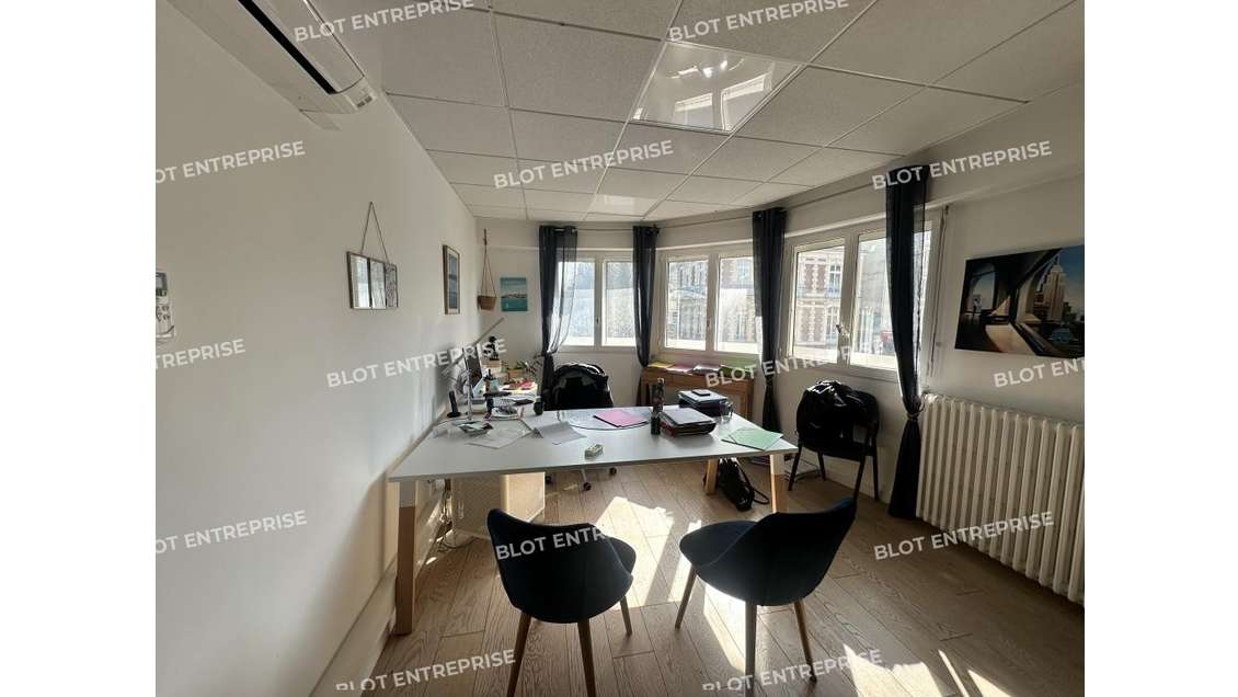A louer bureaux 82m² à Rennes centre-ville