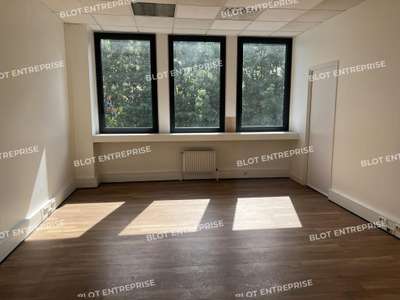 A louer bureaux 666m² à Rennes Av Fréville 