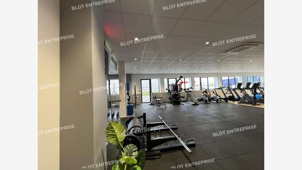 A louer bureaux 1437m² à Rennes Ouest