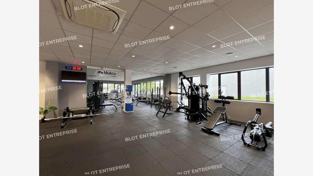 A louer bureaux 1437m² à Rennes Ouest
