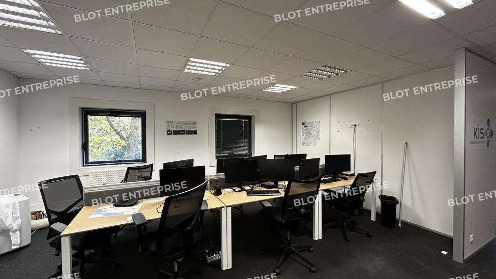 A louer bureaux rénovés de 248m² à Rennes SUD