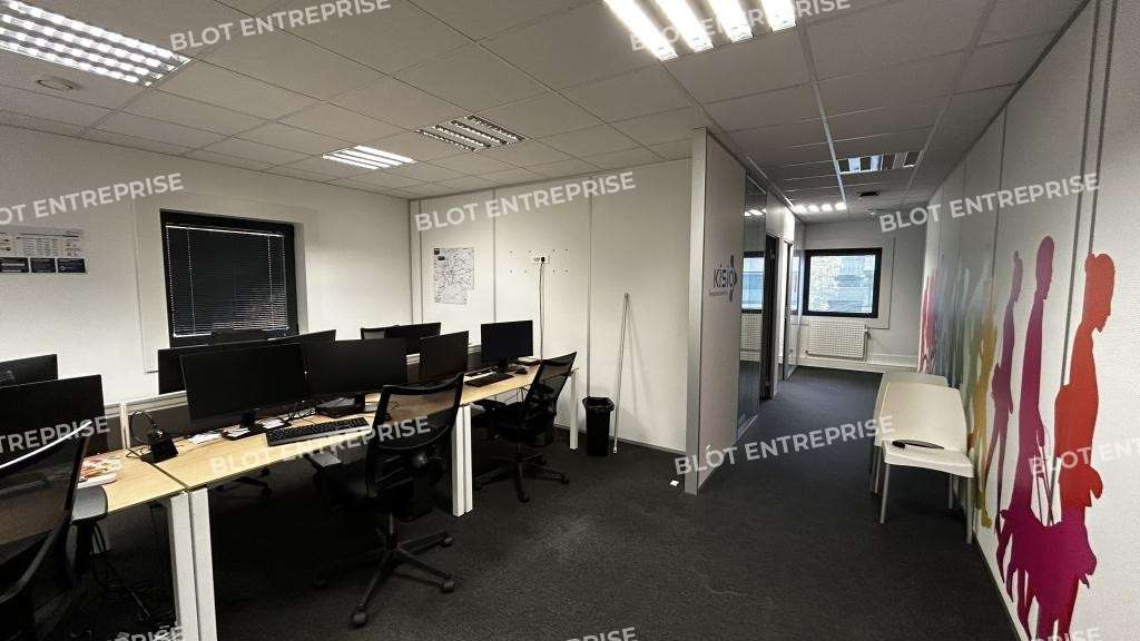 A louer bureaux rénovés de 248m² à Rennes SUD