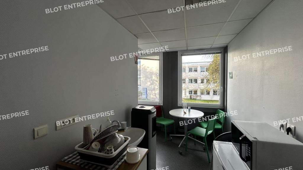 A louer bureaux de 175m² au 1er étage à Rennes