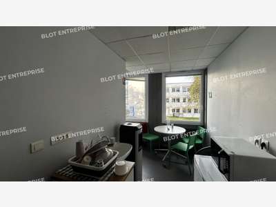 A louer bureaux de 175m² au 1er étage à Rennes