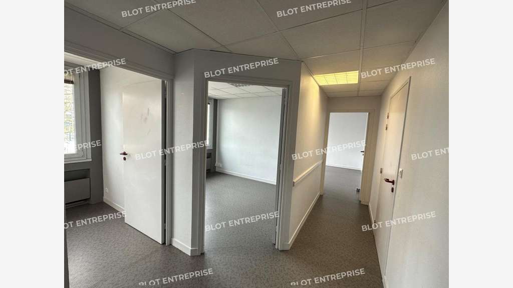 A louer bureaux 56m² à Rennes axe emblématique