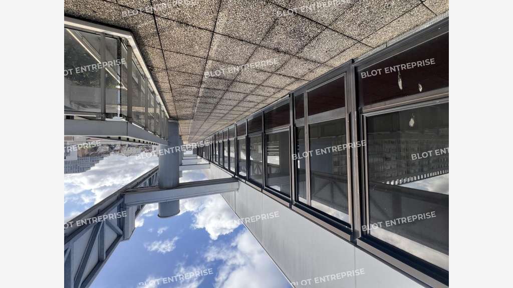 A louer bureaux de 640m² en R+5 à Rennes Colombier