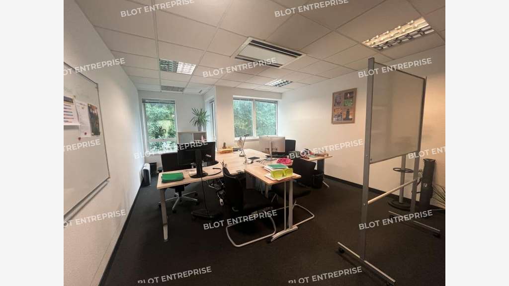 A louer bureaux 2918m² empl stratégique à Rennes