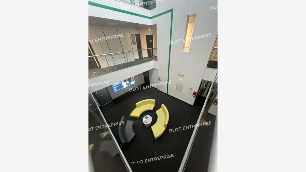 A louer bureaux 2918m² empl stratégique à Rennes