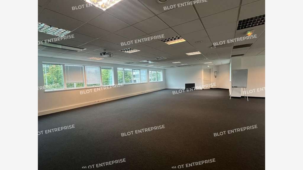 A louer bureaux 2918m² empl stratégique à Rennes