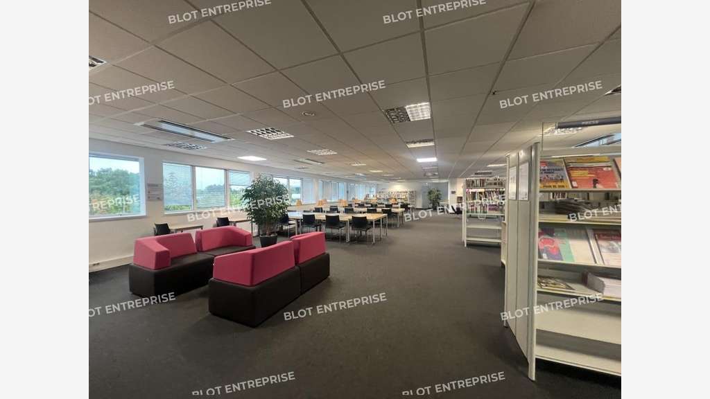 A louer bureaux 2918m² empl stratégique à Rennes