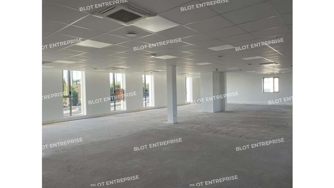 A louer bureaux 400m² R+2 à Rennes