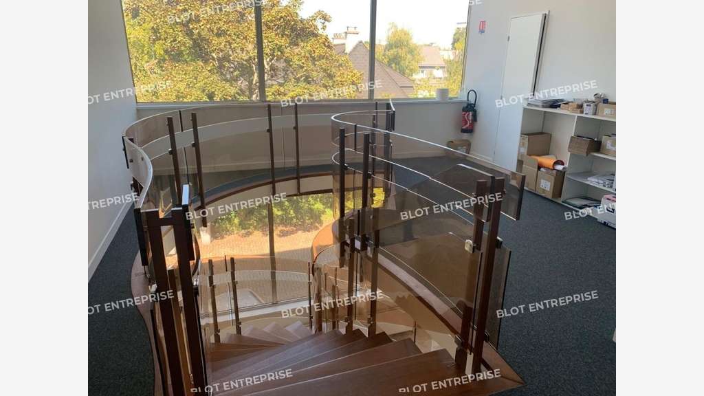 A louer bureaux 430m² à Rennes Métro Gros Chêne