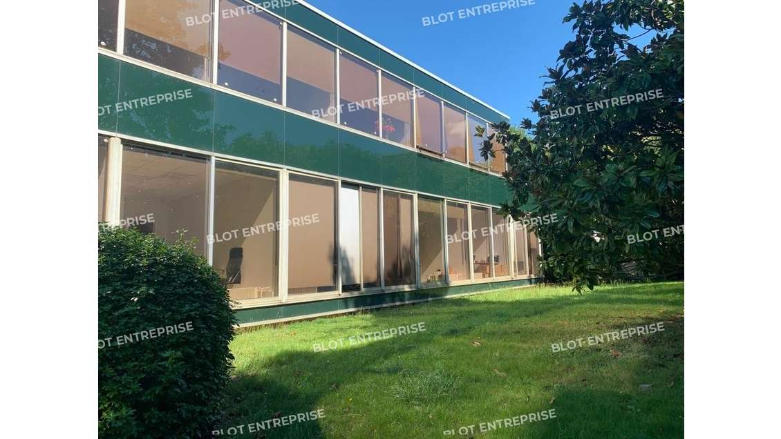 A louer bureaux 430m² à Rennes Métro Gros Chêne