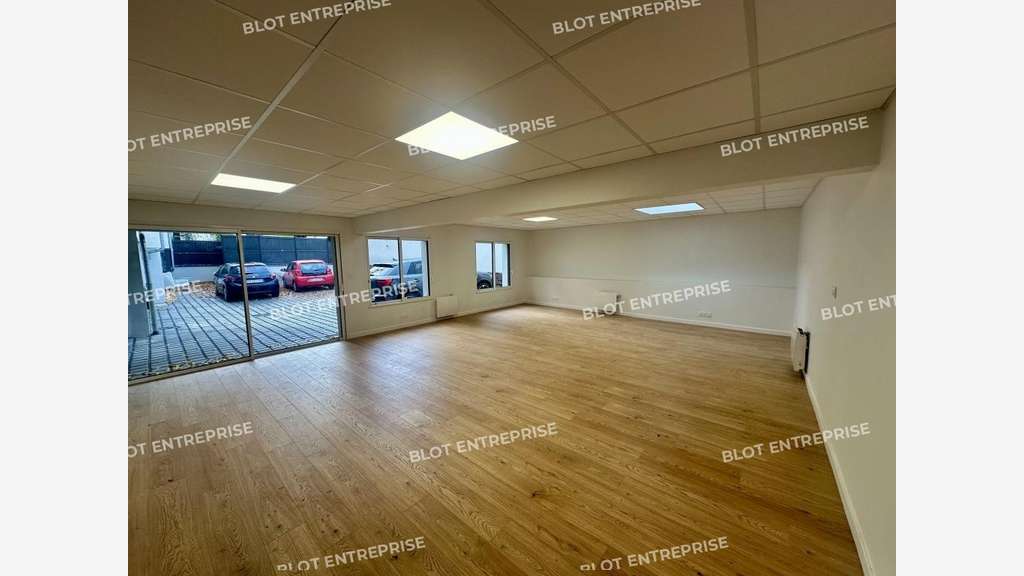 A louer bureaux rénovés 87m² à Rennes Thabor