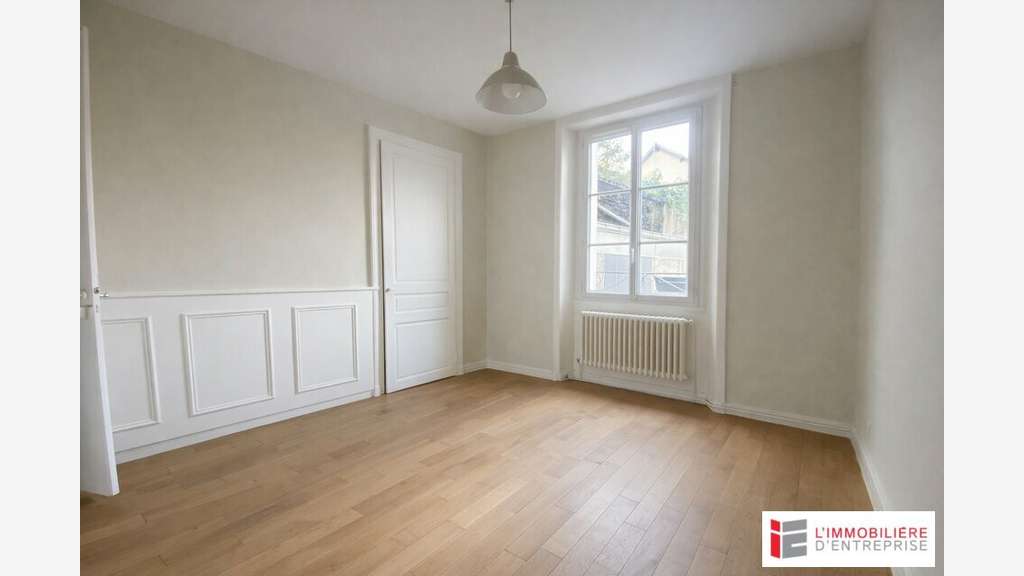 Plateau de bureaux 65m² RDC à louer à Rennes