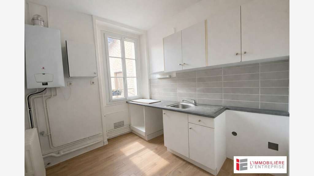 Plateau de bureaux 65m² RDC à louer à Rennes