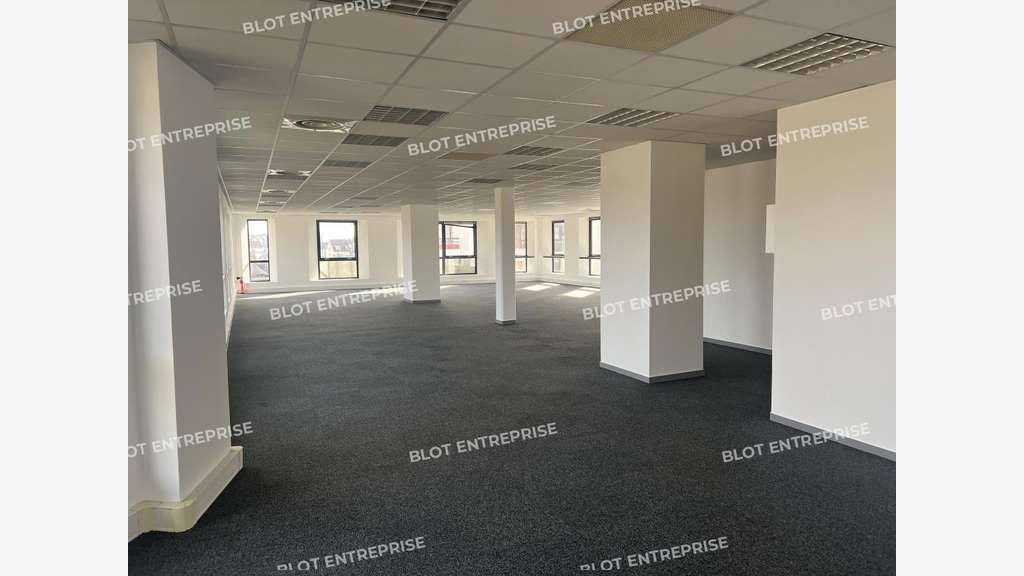 TRI-EXCLUSIVITE A louer bureaux 549m² R+3 Rennes