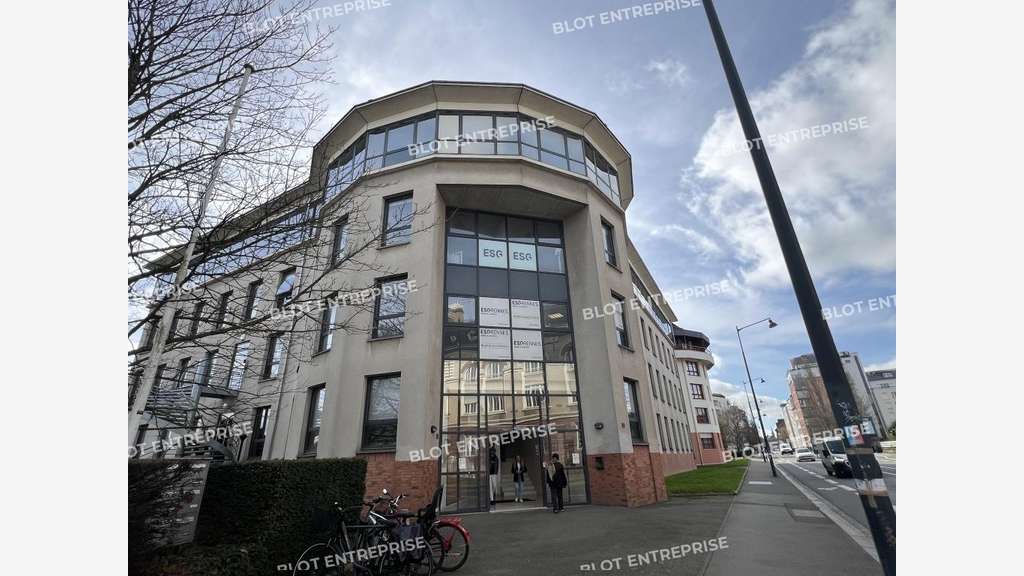 TRI-EXCLUSIVITE A louer bureaux 549m² R+3 Rennes