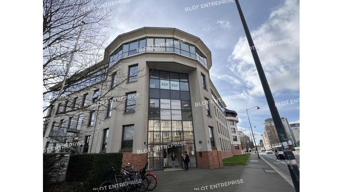 A louer bureaux TRI-EXCLUSIVITE 330m² R+3 Rennes 