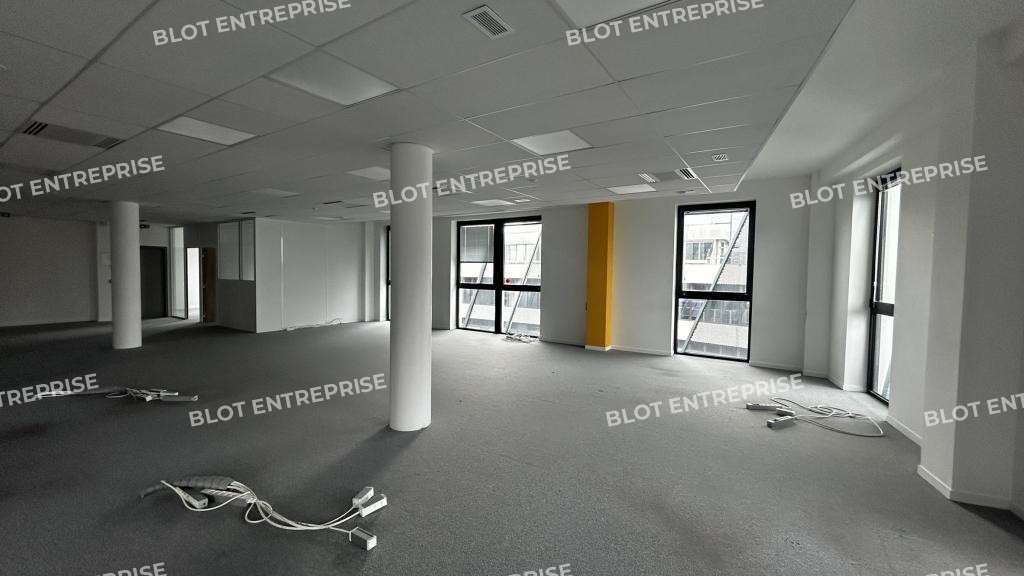 A louer bureaux 305m² R+5 à Rennes Gare 