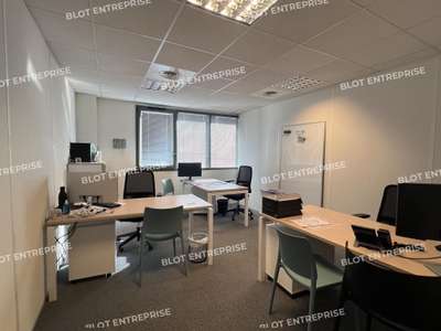 A louer bureaux 636m² RDC à Rennes