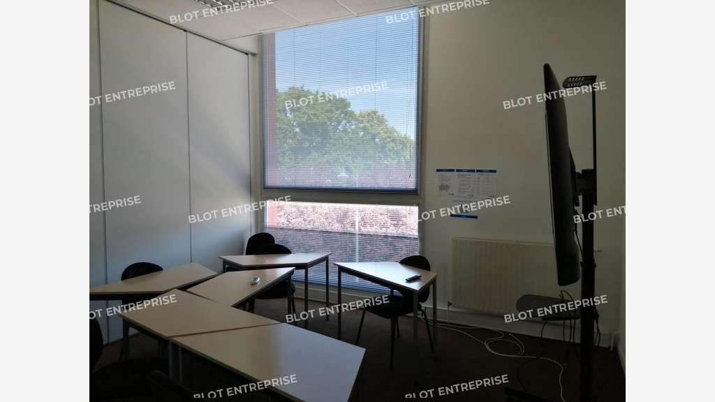 A louer bureaux 537m² péricentre Nord de Rennes