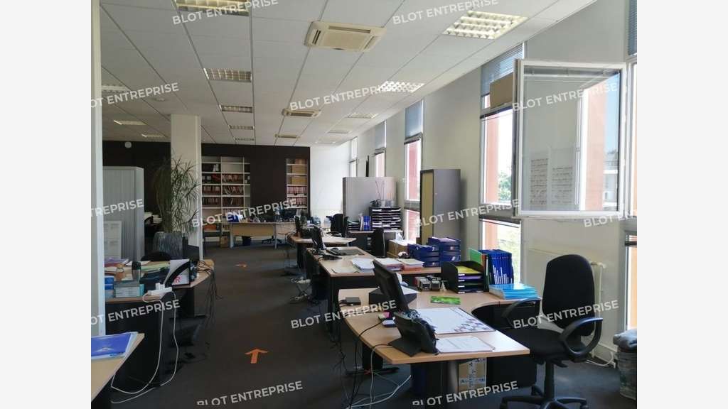 A louer bureaux 264m² à Rennes Beauregard
