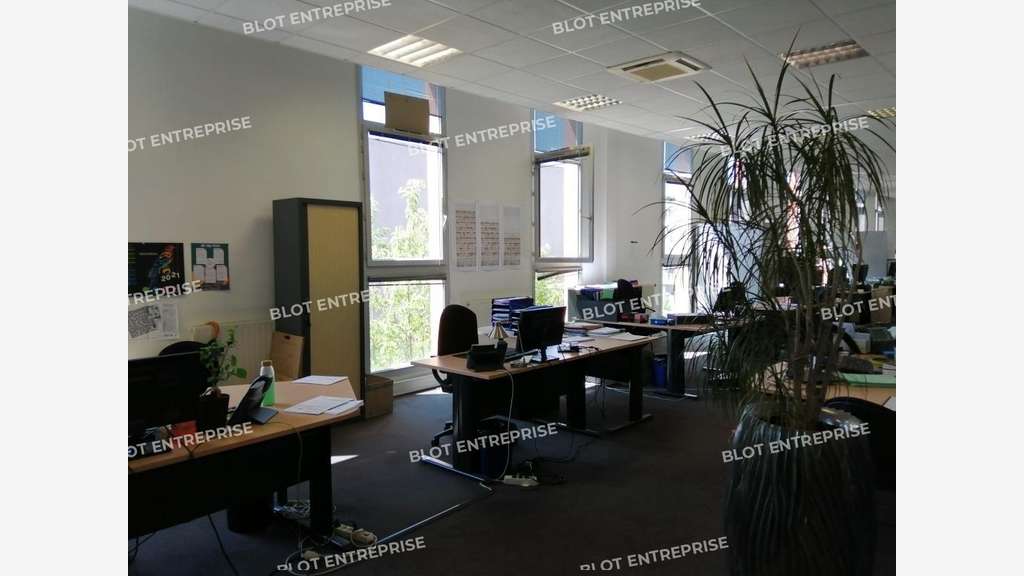 A louer bureaux 264m² à Rennes Beauregard