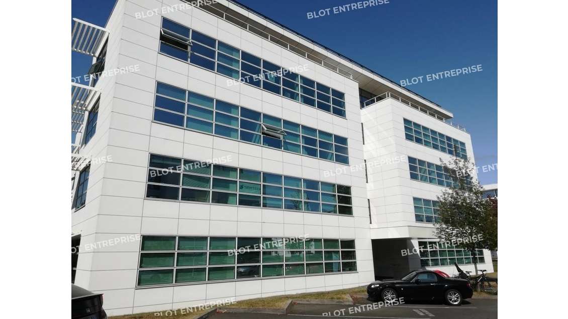 A louer bureaux 322m² à Rennes Parc Cap Nord