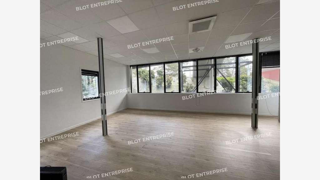 A louer plateau de bureau 170m² à Rennes Ouest