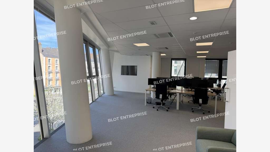 A louer bureaux 55m² R+2/R+5 Rennes gare