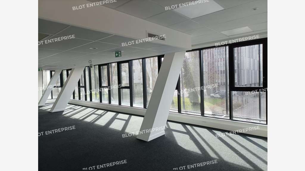 A louer bureaux 1 287m² Rennes Boulevard Armorique
