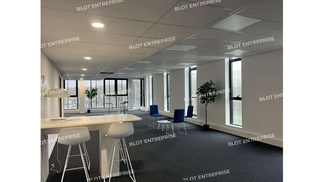A louer bureaux 1 287m² Rennes Boulevard Armorique
