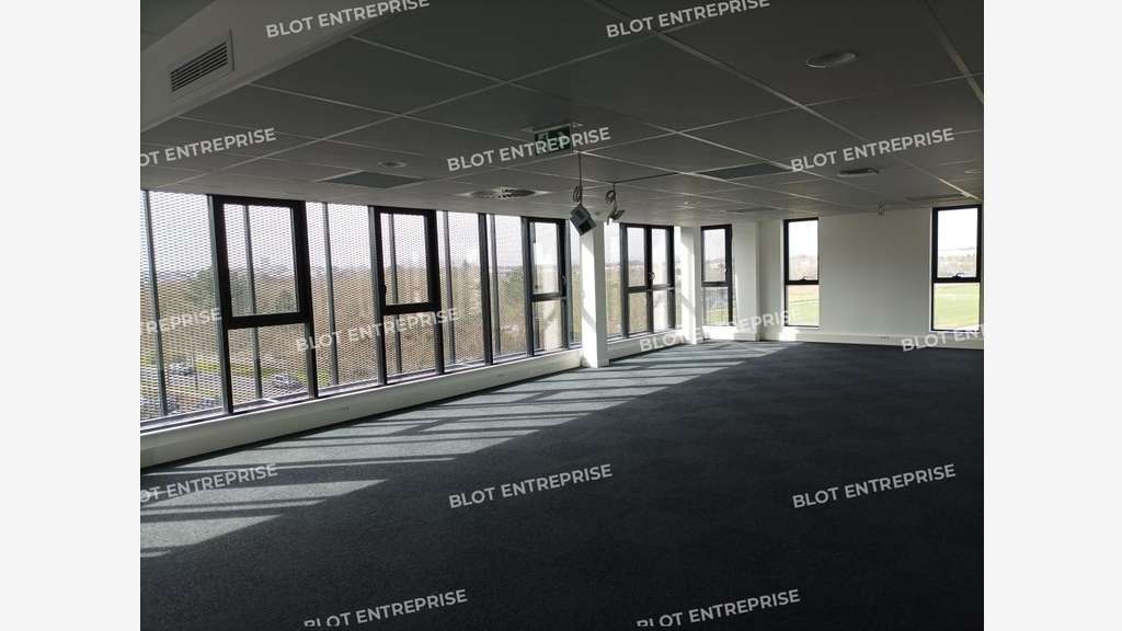 A louer bureaux 213m² Rennes Boulevard d'Armorique