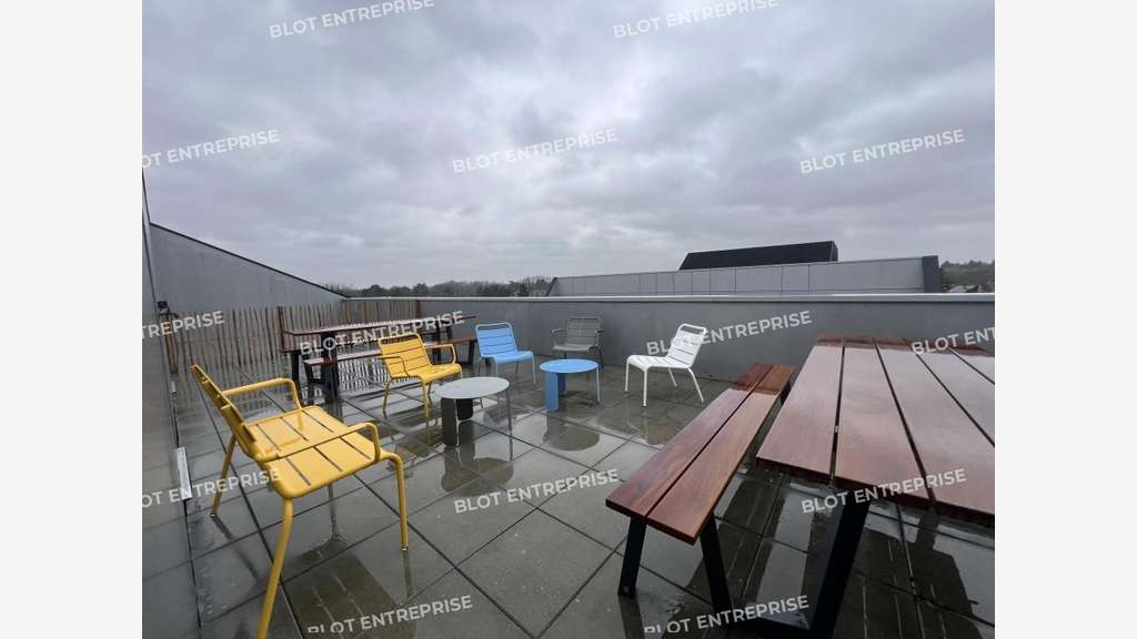 A louer bureaux 360m² cadre agréable à Rennes Nord