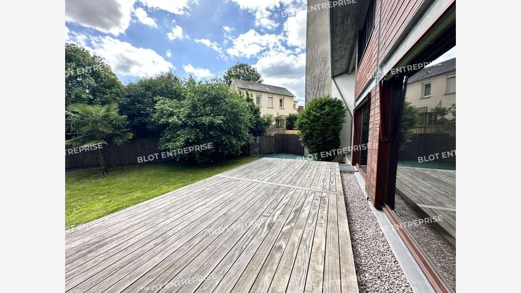 A louer bureaux 166m² Rennes parc du Thabor