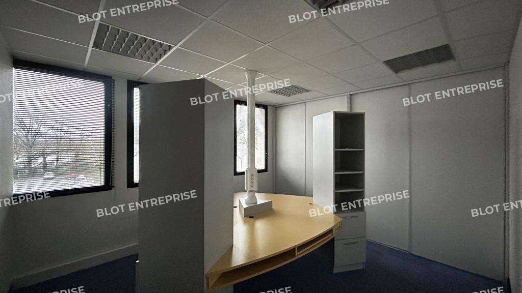 A louer bureaux de 200m² à Rennes quartier Poterie